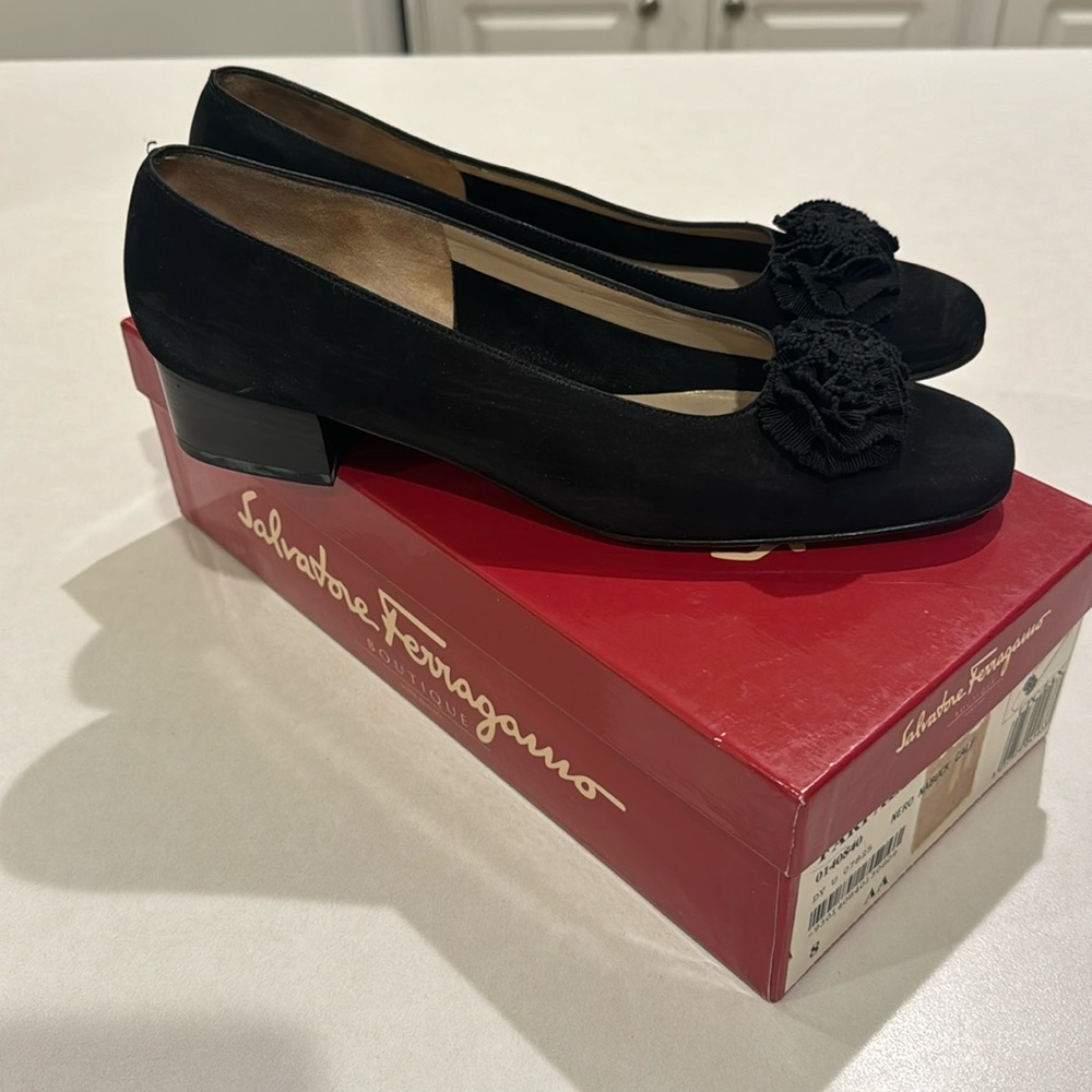 SALVATORE FERRAGAMO NUBUCK HEEL
